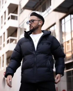 Doudoune matelassé avec capuche ajustable