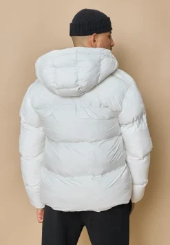 Doudoune matelassé avec capuche ajustable