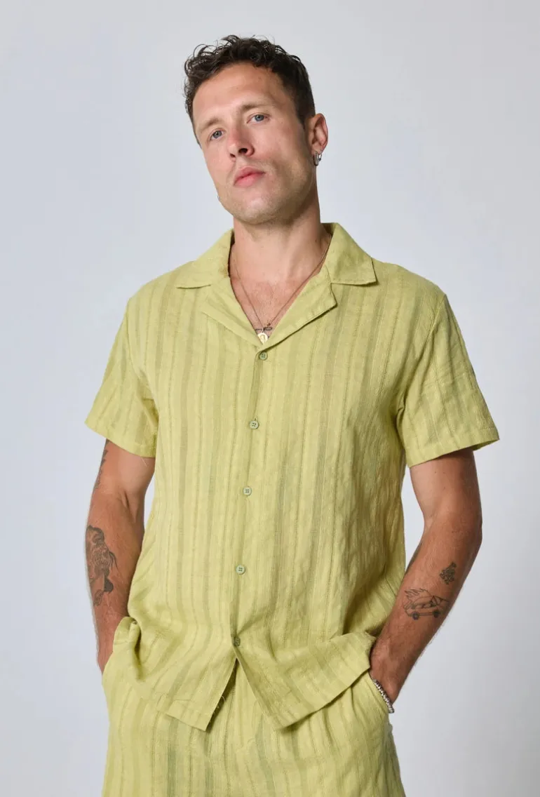 Ensemble à rayures chemise manches courtes short