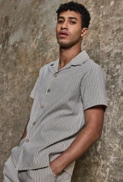 Ensemble à rayures chemise manches courtes pantalon