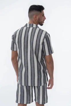 Ensemble chemise et short à rayures