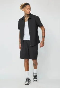 Ensemble chemise et shorts zippé moderne