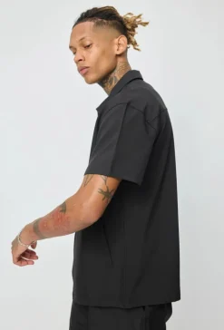 Ensemble chemise et shorts zippé moderne