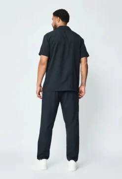 Ensemble chemise manches courtes et pantalon