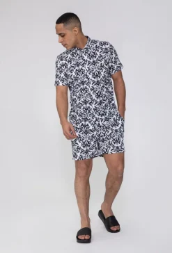 Ensemble chemise manches courtes et short à motif baroque