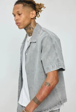 Ensemble chemise oversize à manches courtes avec pantalon oversize