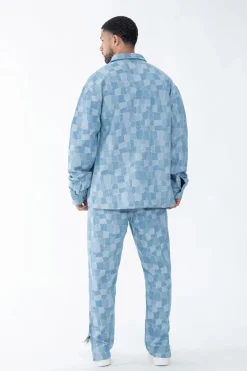 Ensemble chemise pantalon assorti avec un motif de carrés