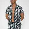 Ensemble chemise short à motifs abstrait