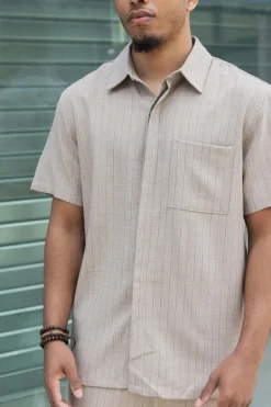 Ensemble de chemise à manches courtes et pantalon avec taille à cordon