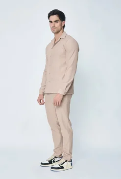 Ensemble plissé chemise et pantalon
