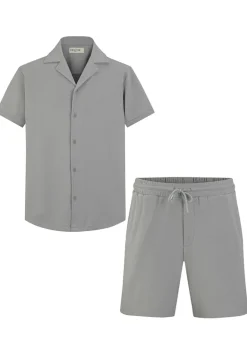 Ensemble short et chemise classique