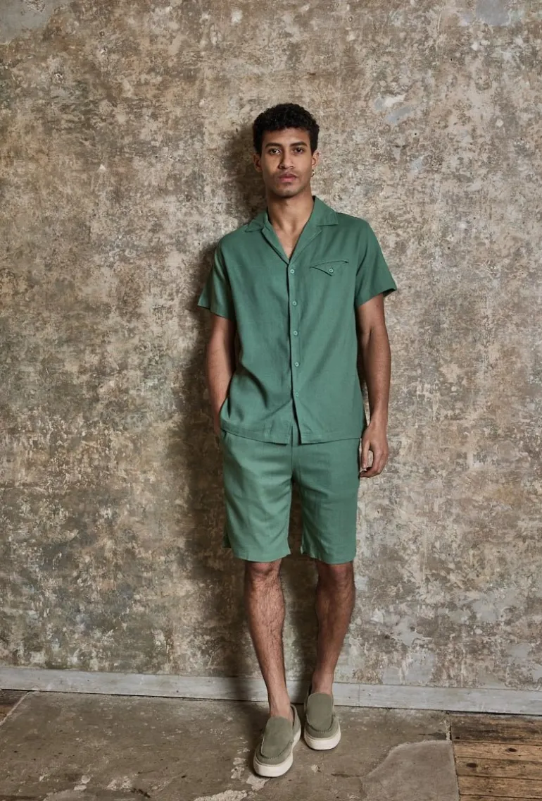 Ensemble uni chemise manches courtes short