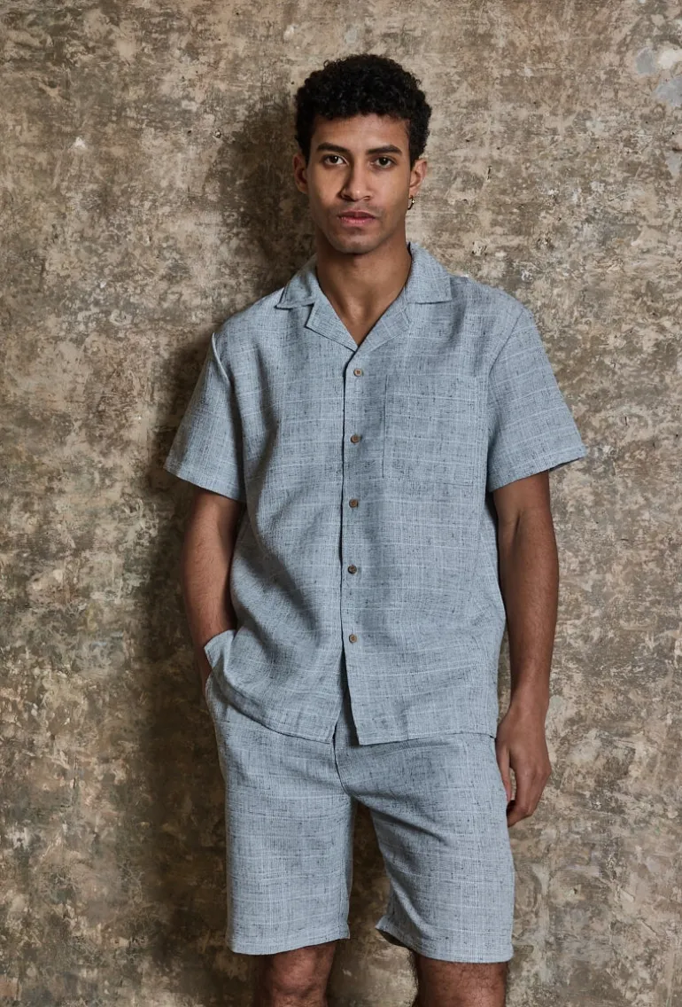 Ensemble uni chemise manches courtes short