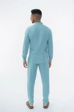 Ensemble uni chemise manches courtes pantalon