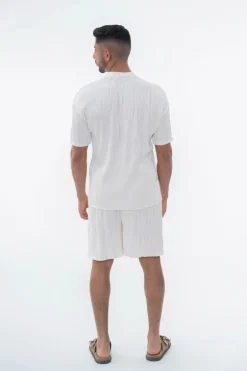 Ensemble uni t-shirt et short