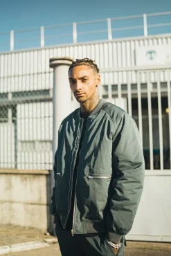 Ensemble utility bombers et cargo zippé