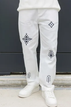 Jean uni avec broderie