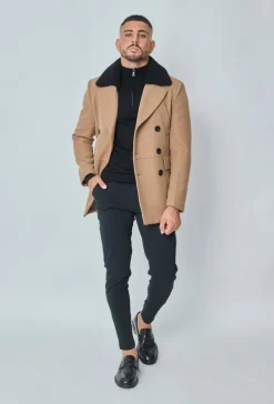 Manteau long boutonné