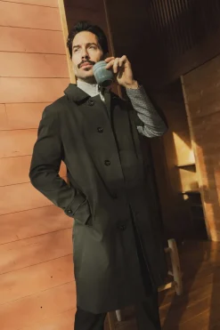 Manteau trench droit à empiècement à carreaux
