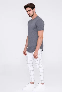Pantalon à carreaux : style tendance pour homme
