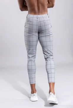 Pantalon à carreaux : style tendance pour homme