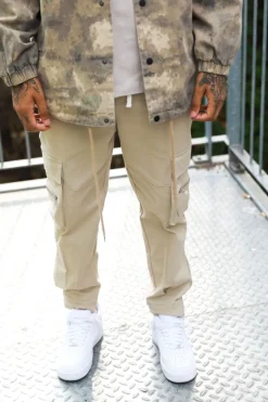 Pantalon cargo jogger avec détail zippé