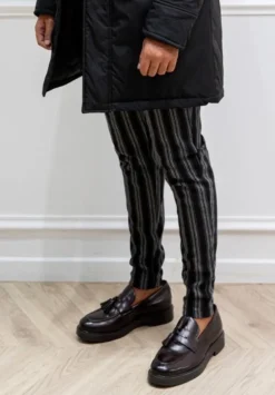 Pantalon chino à rayures