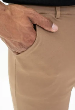 Pantalon chino classique uni