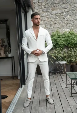 Pantalon chino classique uni