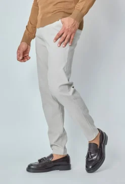 Pantalon chino classique uni