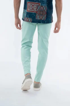 Pantalon chino classique uni