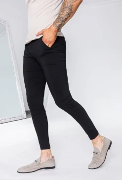 Pantalon chino tendance uni