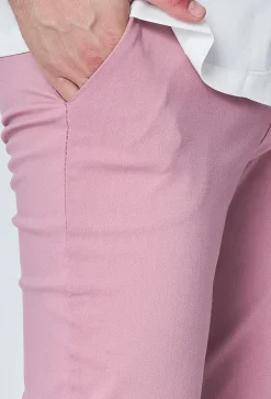 Pantalon chino tendance uni