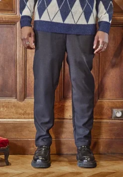 Pantalon classique uni coupe droite