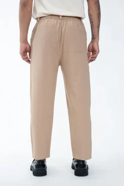 Pantalon élégant à coupe ajustée