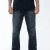Pantalon noir délavé à détails