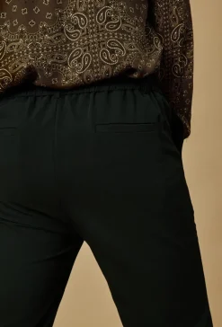 Pantalon tendance coupe slim décontracté