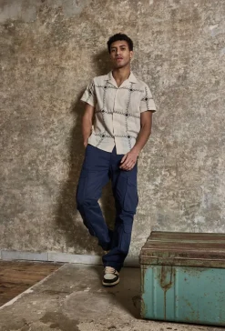 Pantalon uni classique