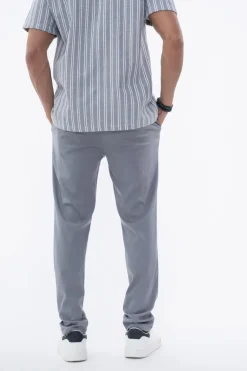 Pantalon uni urbain chic