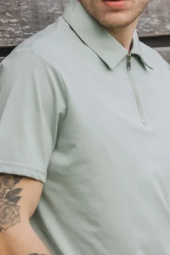 Polo à manches courtes avec col zippé