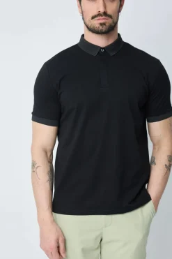 Polos unis