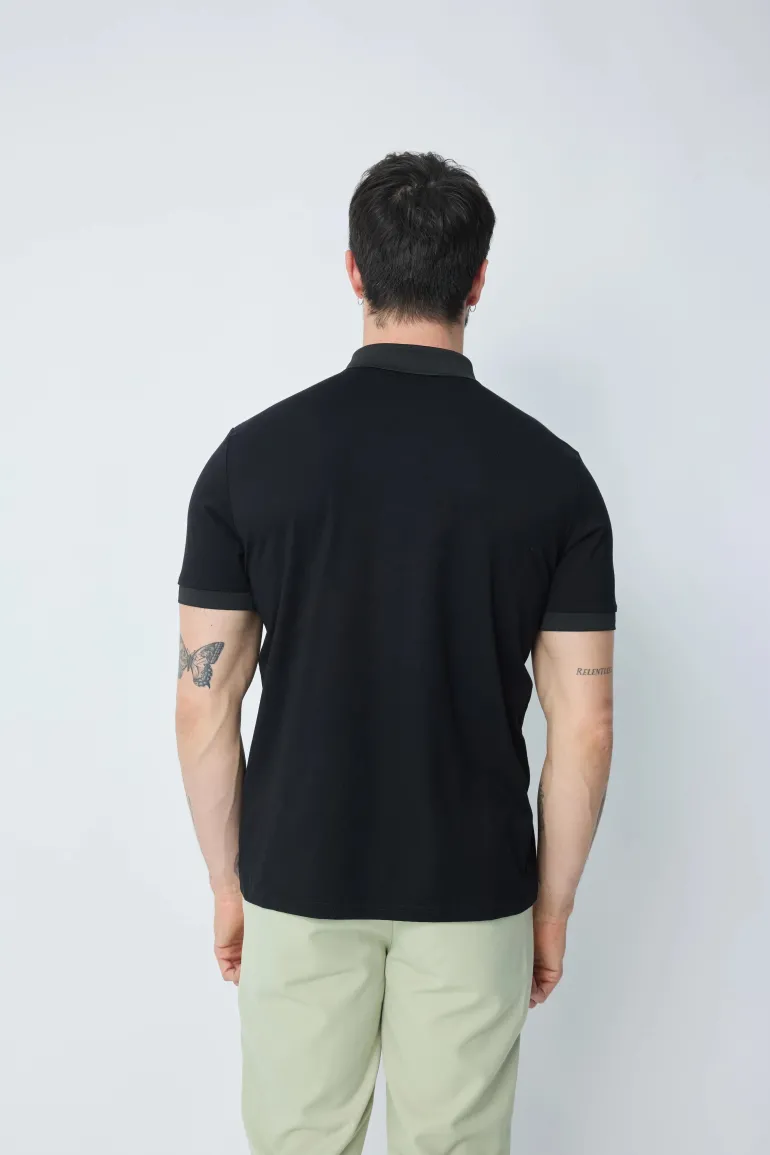 Polos unis