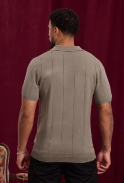Pull à col chemise ouvert en v