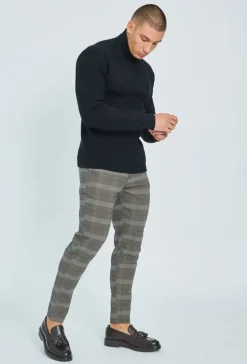 Pull col roulé maille cotelé