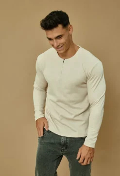 Pull léger à col zippé