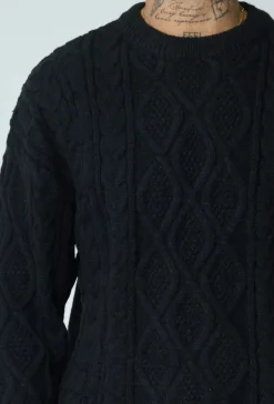 Pull tréssé à col rond