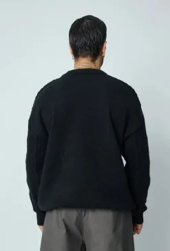 Pull tréssé à col rond