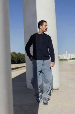 Pull tréssé avec col rond