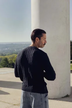 Pull tréssé avec col rond