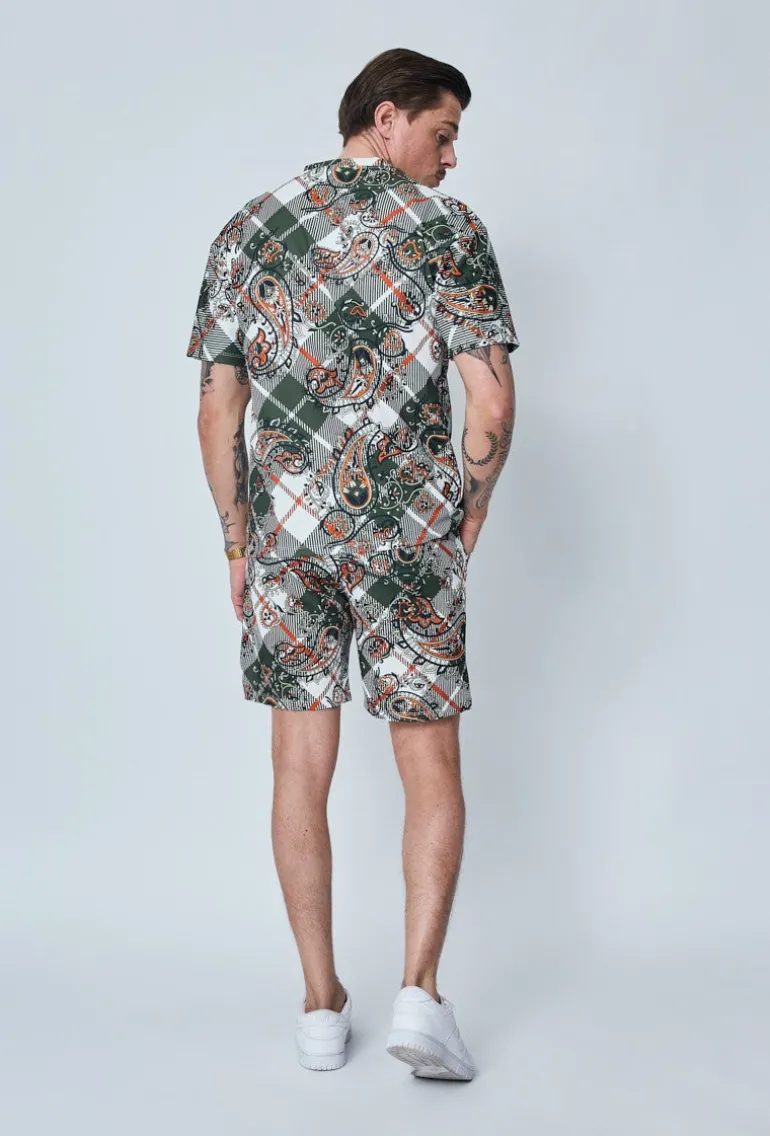 Short à motifs fleuri